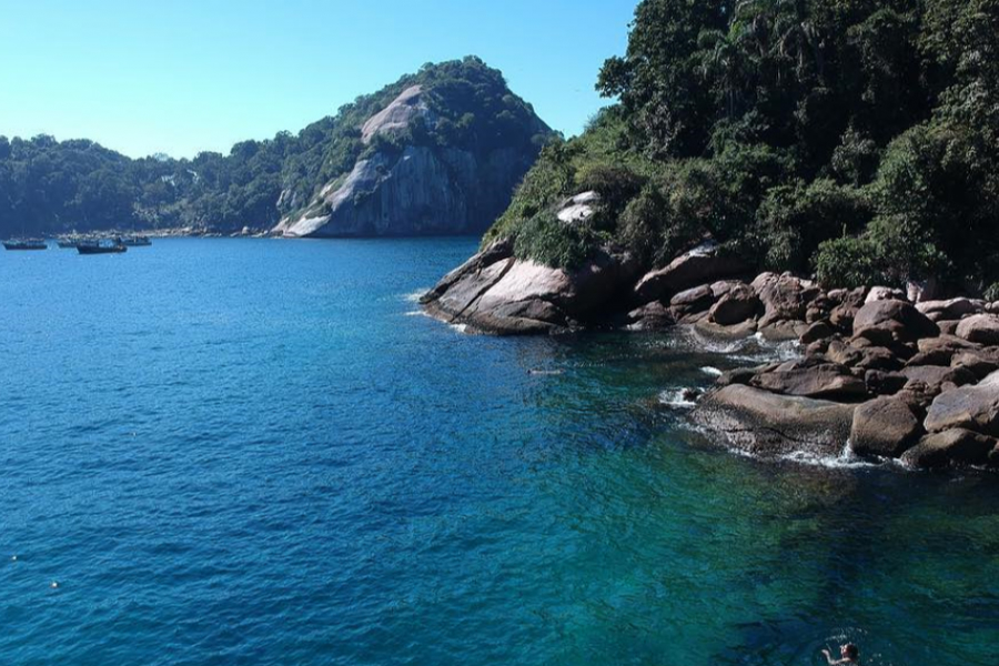 <span> Parada 03</span> Ilha de Jorge Grego